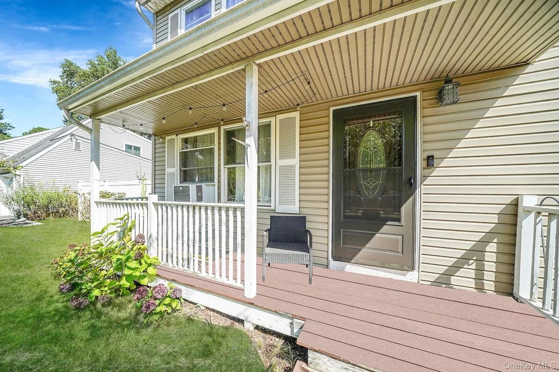 Photo of 35 Maple Avenue