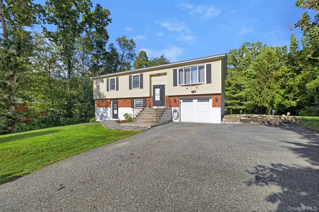 Photo of 128 Kentview Drive