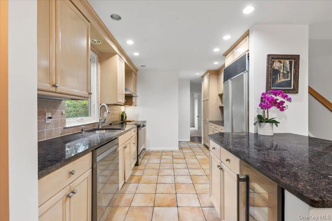 Photo of 37 Talcott Road