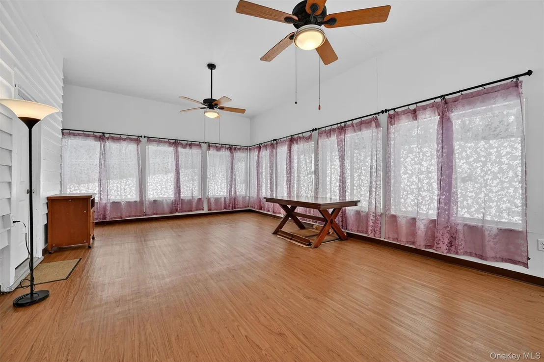 Photo of 51 Lakeside Road