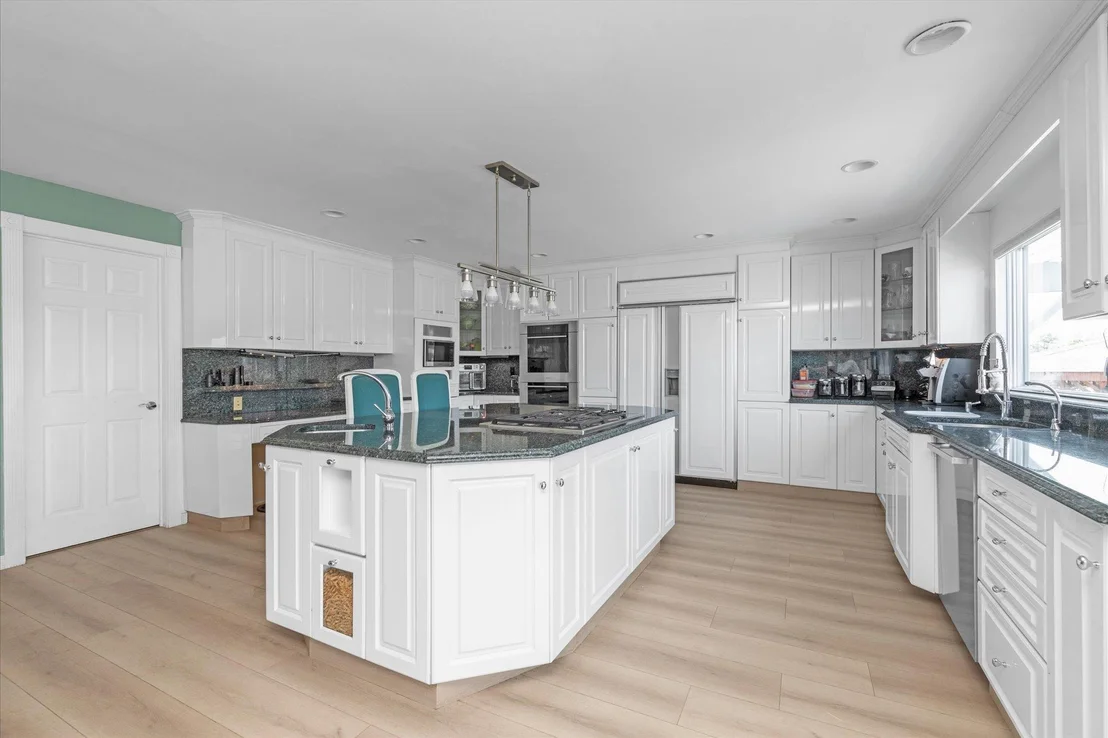Photo of 2940 Lee Place