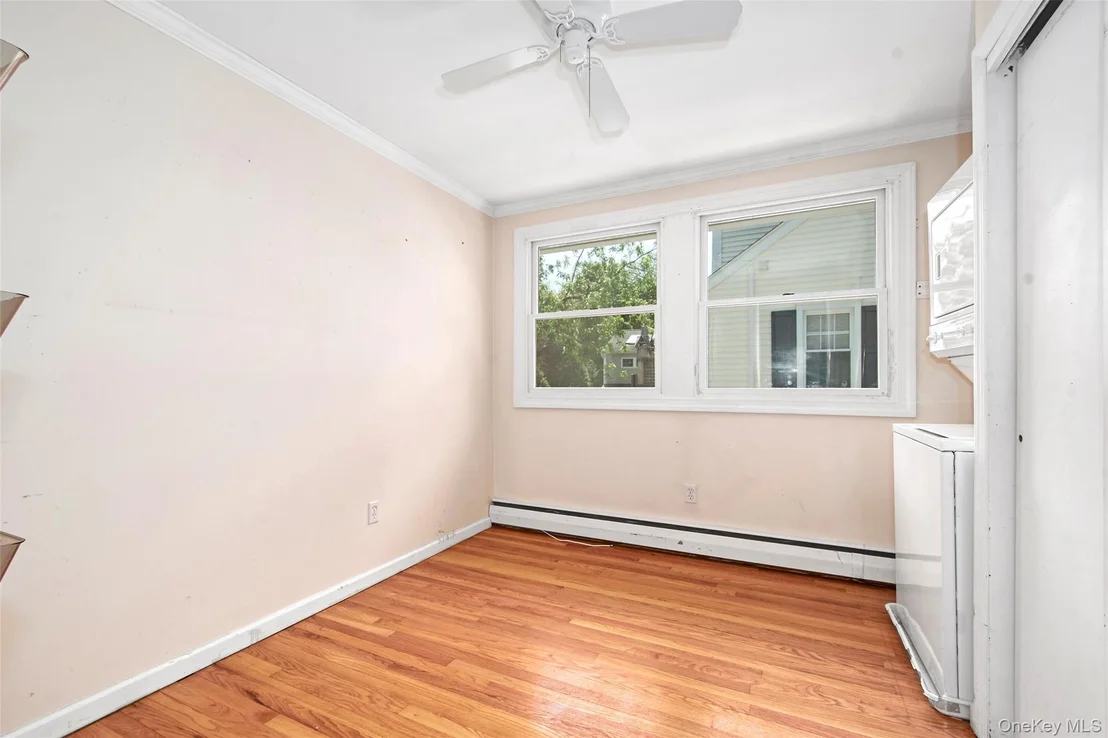Photo of 121 Parkview Place