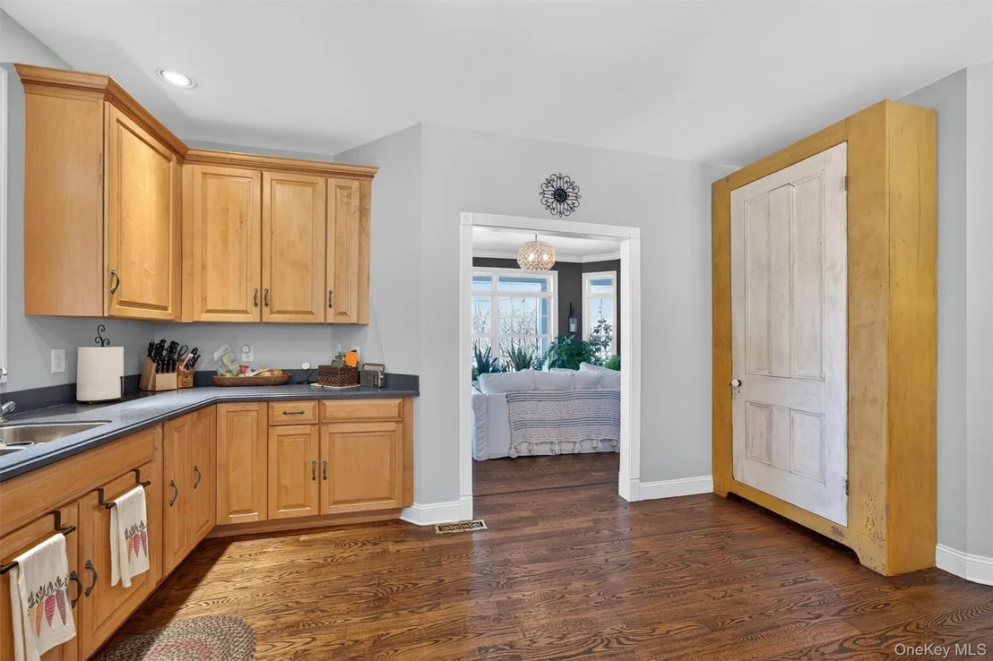 Photo of 5 Deer Meadow Drive