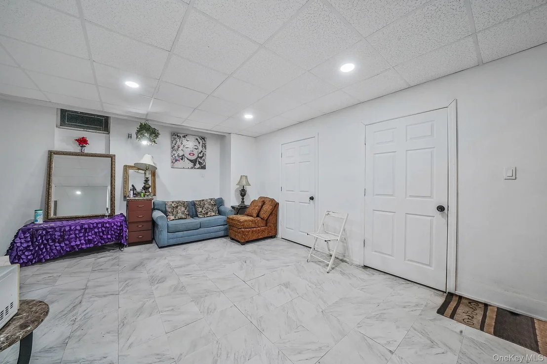 Photo of 2 Buchanan Avenue
