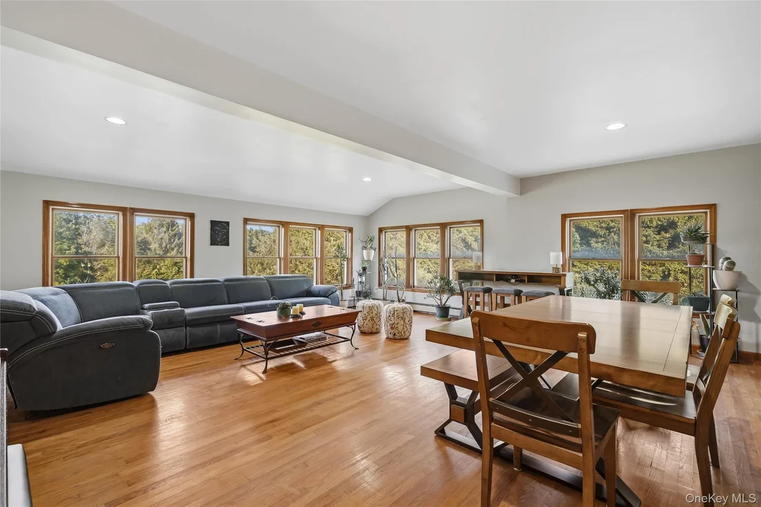 Photo of 75 Sunset Drive