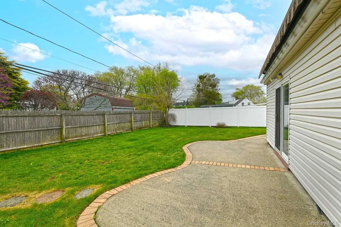 Photo of 203 Saddle Lane
