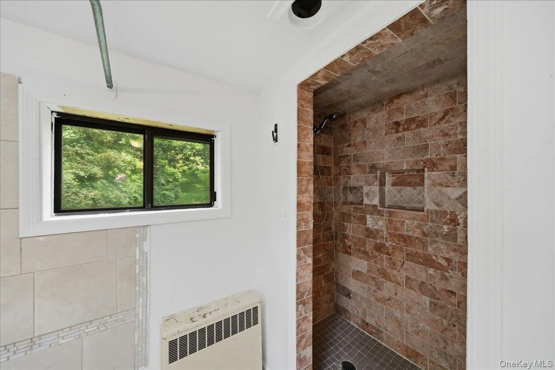 Photo of 42 Revolutionary Road