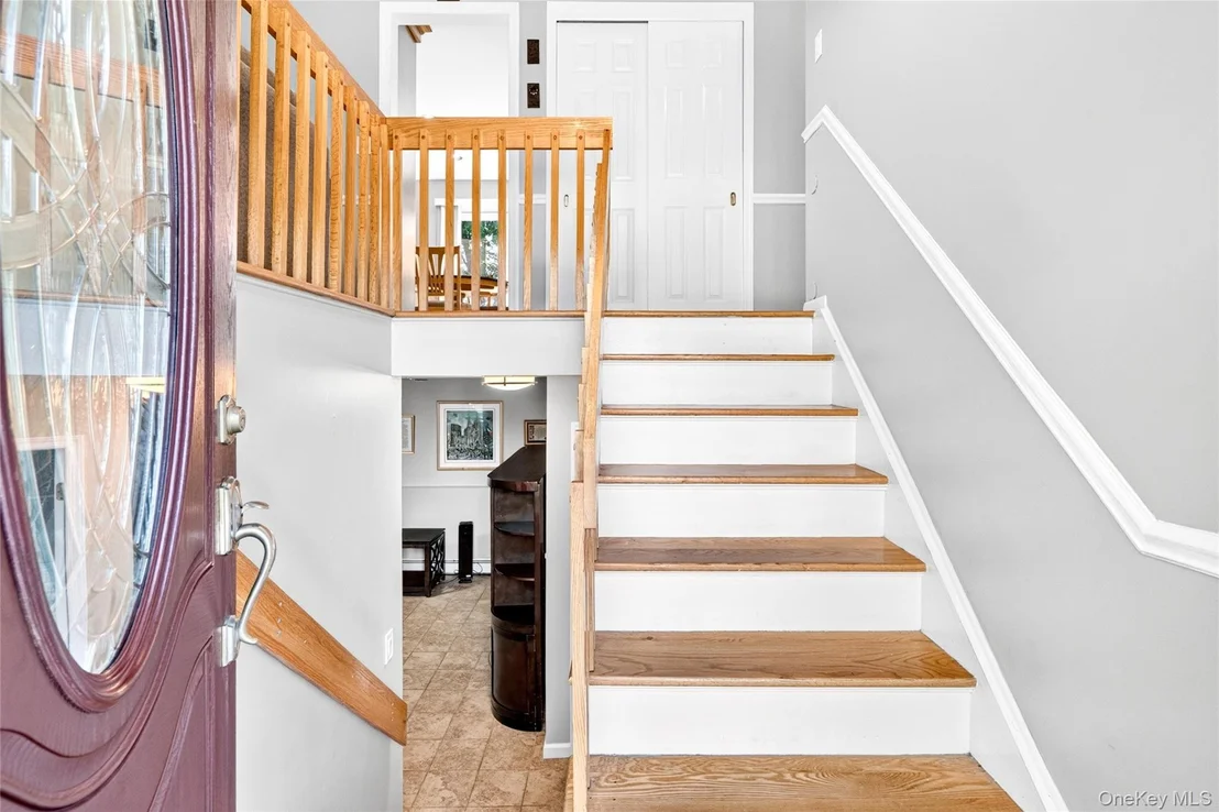 Photo of 4 Rockridge Drive