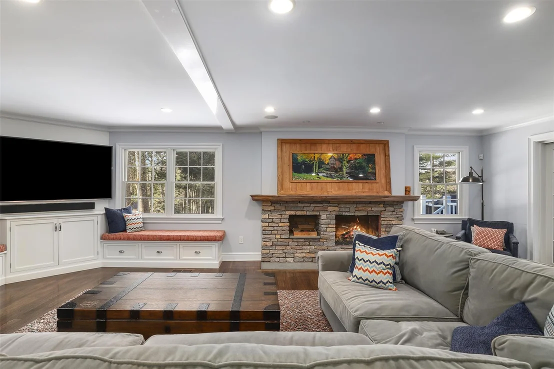 Photo of 5 Country Ridge Circle