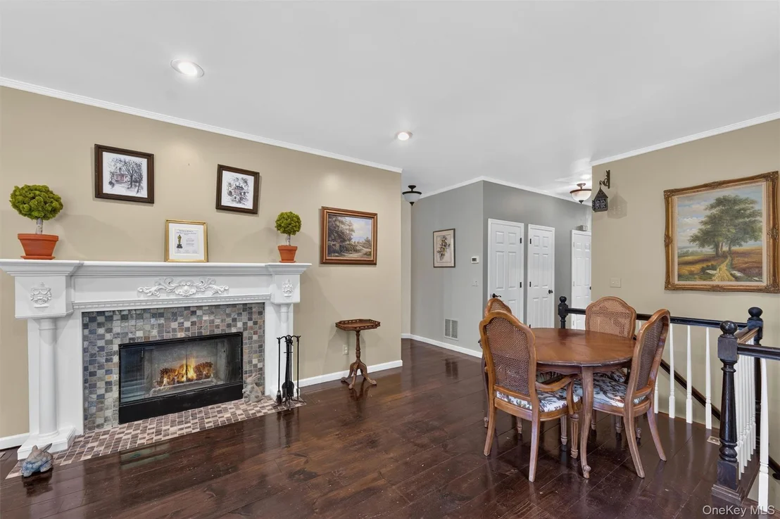 Photo of 708 Kossuth Place
