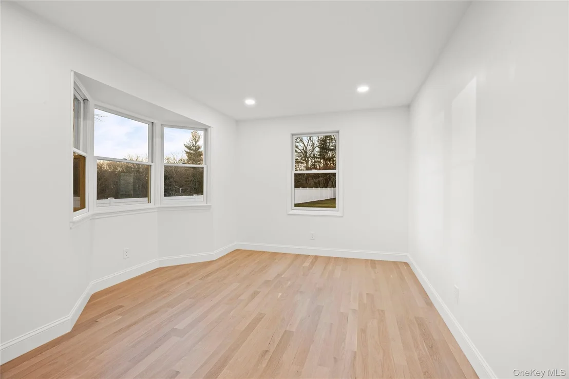 Photo of 5 Poplar Drive