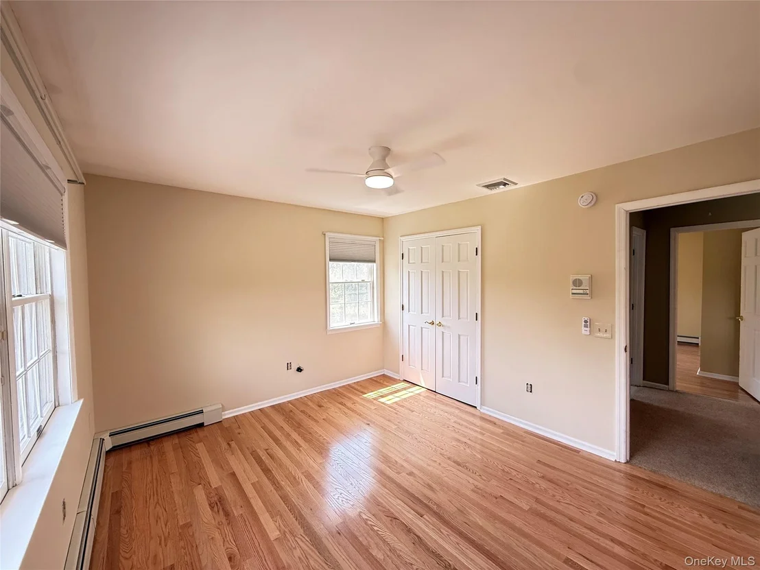 Photo of 58 Hoose Boulevard