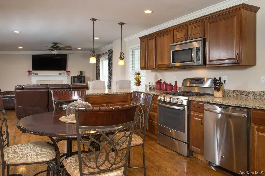 Photo of 6 Jamil Court