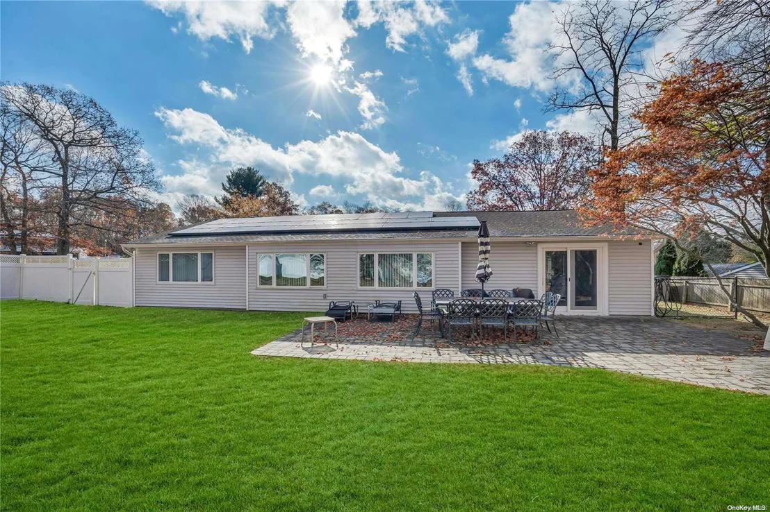 Photo of 23 Bluff Circle