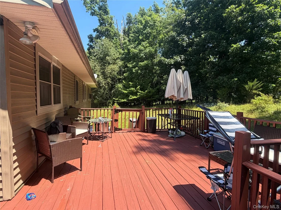 Photo of 7 Lakeview Drive