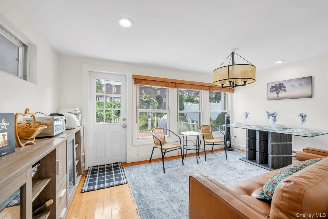 Photo of 15150 11th Avenue