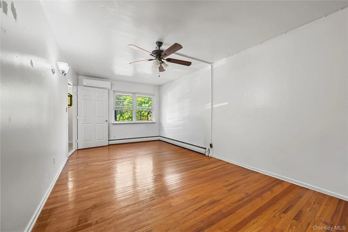 Photo of 152-10 Peck Avenue