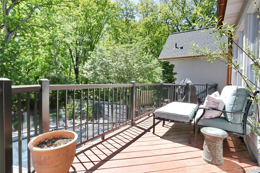 Photo of 2 Phillips Drive
