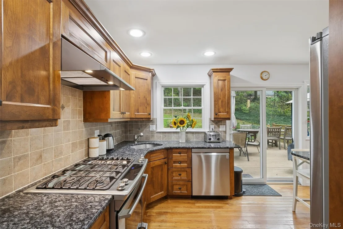 Photo of 10 Goose Hill Road