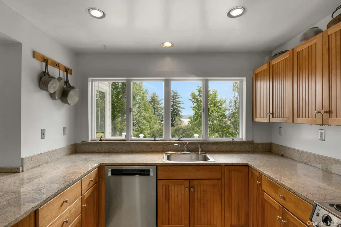 Photo of 32 Laveta Place