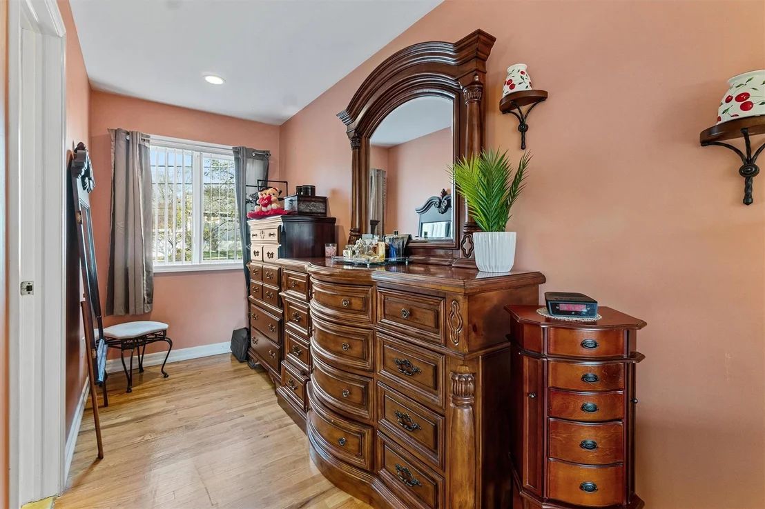 Photo of 62 Cayuga Drive