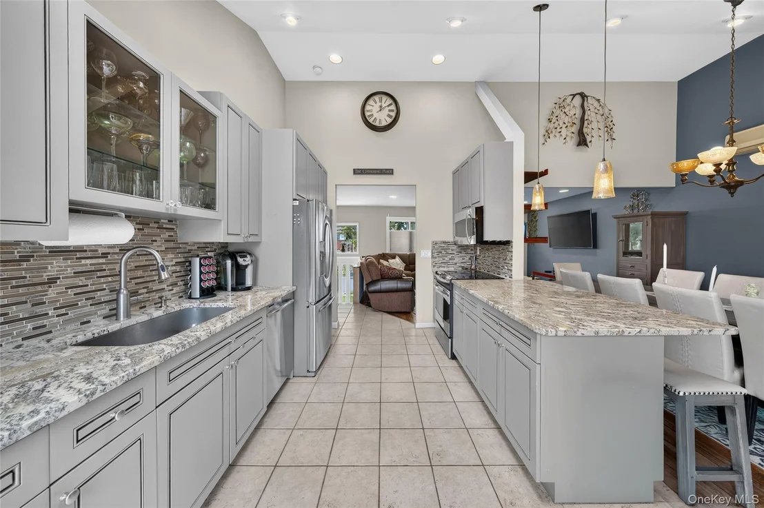 Photo of 395 Bunker Drive