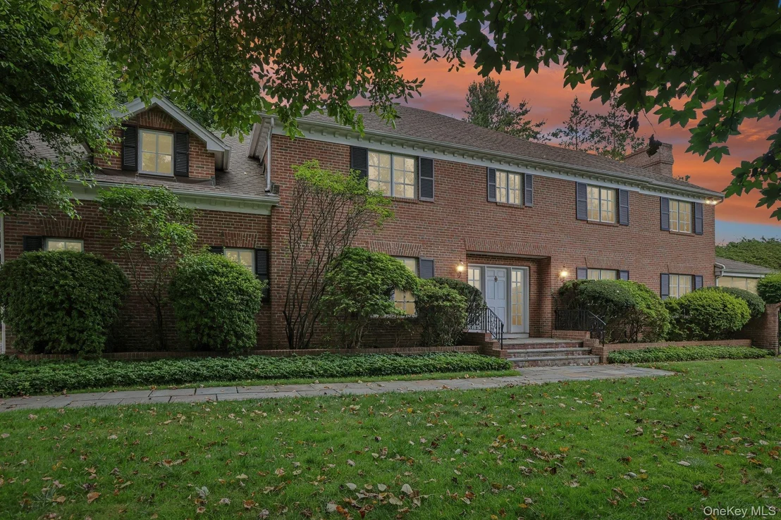 Photo of 90 Greenhaven Road