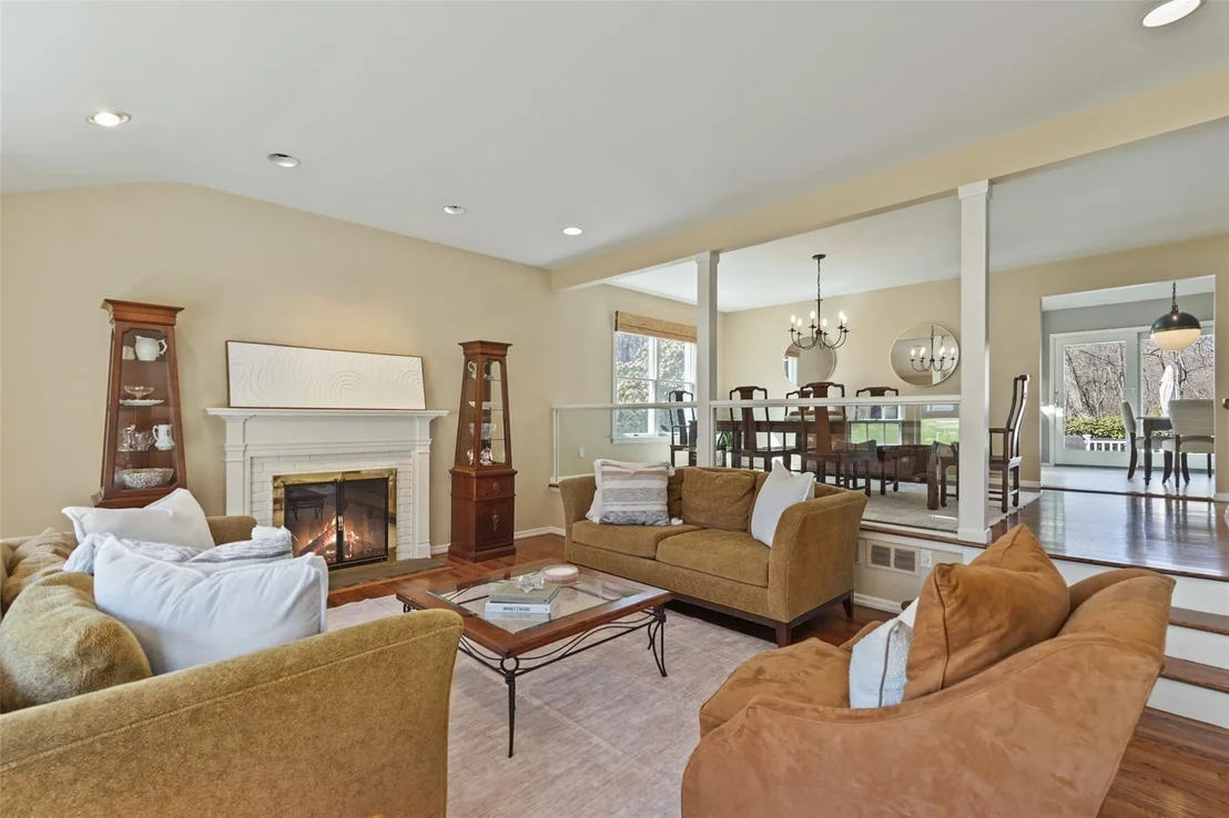 Photo of 33 Meadowlark Road