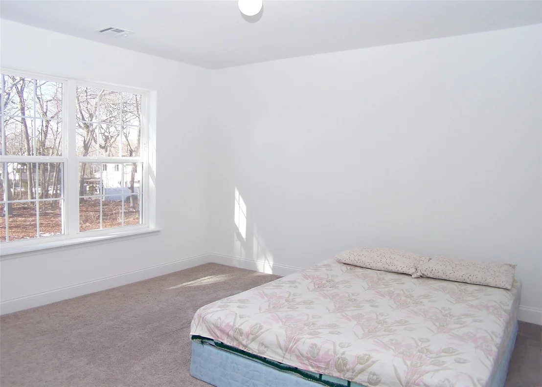 Photo of 22 Maple Ave