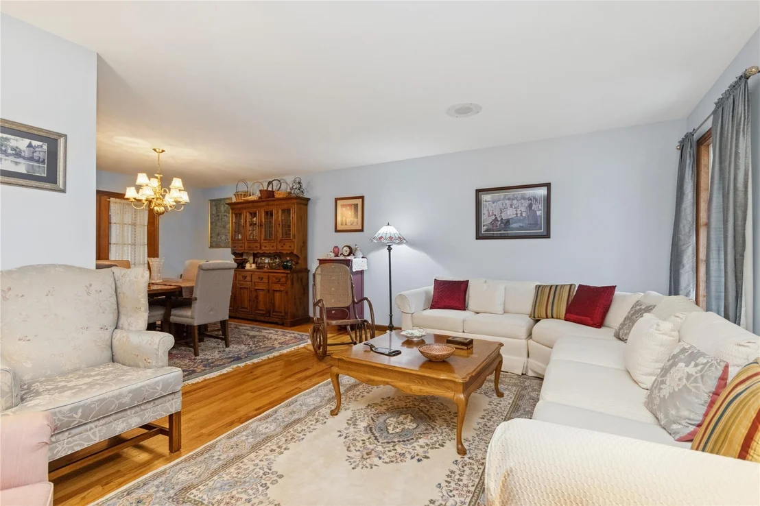 Photo of 1 Loren Drive