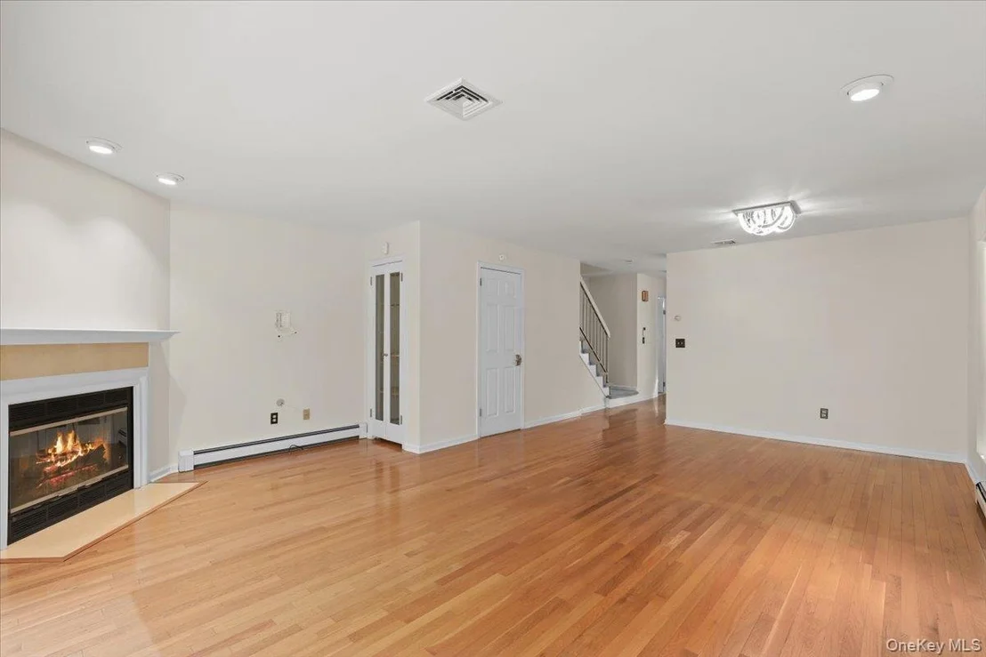 Photo of 51 Hemlock Circle