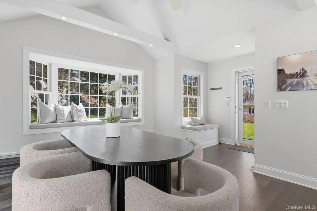 Photo of 6 Spruce Hollow