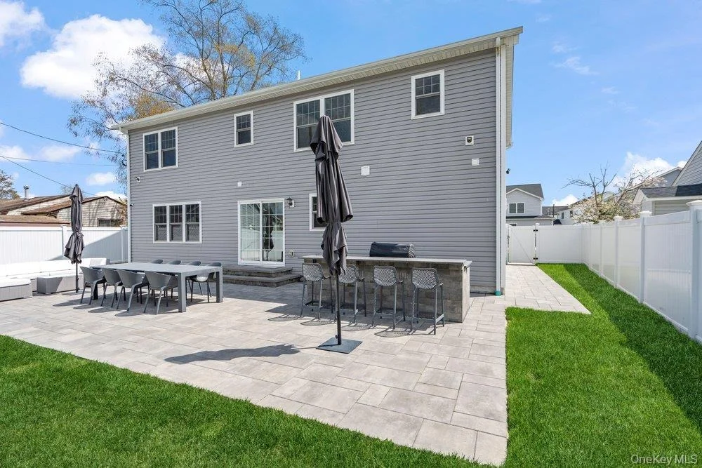 Photo of 53 Surrey Lane