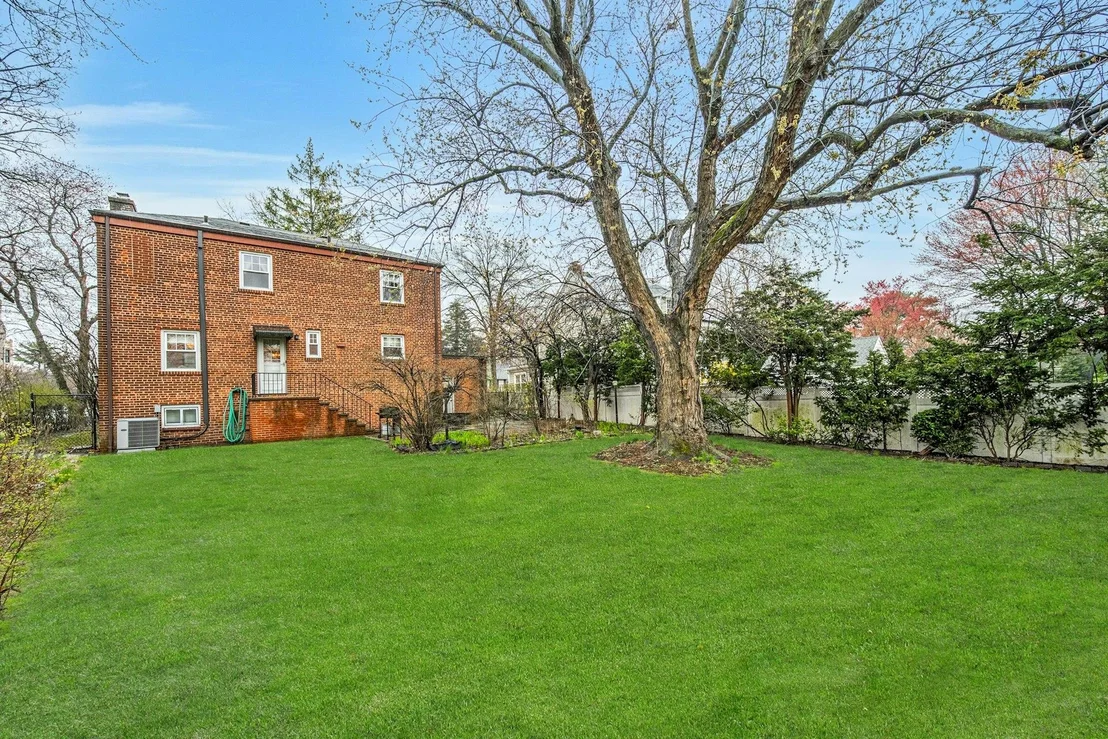 Photo of 413 Stellar Avenue