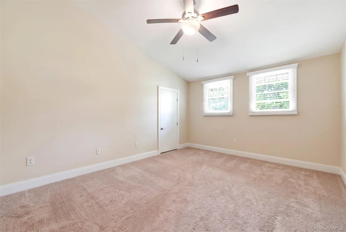 Photo of 414 Potter Boulevard