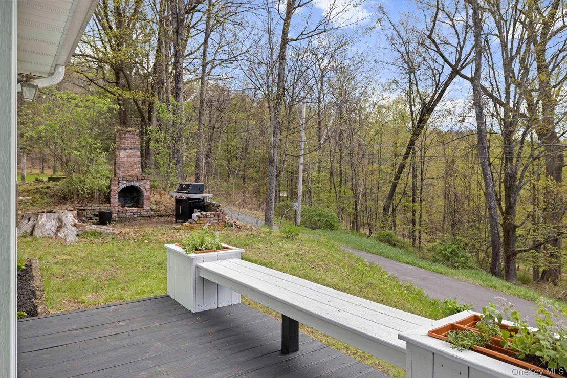 Photo of 452 Mountain Road