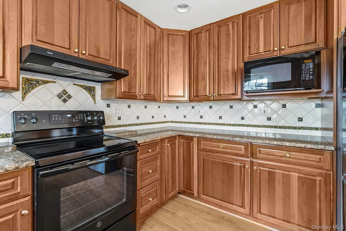 Photo of 40 Valley Pond Road
