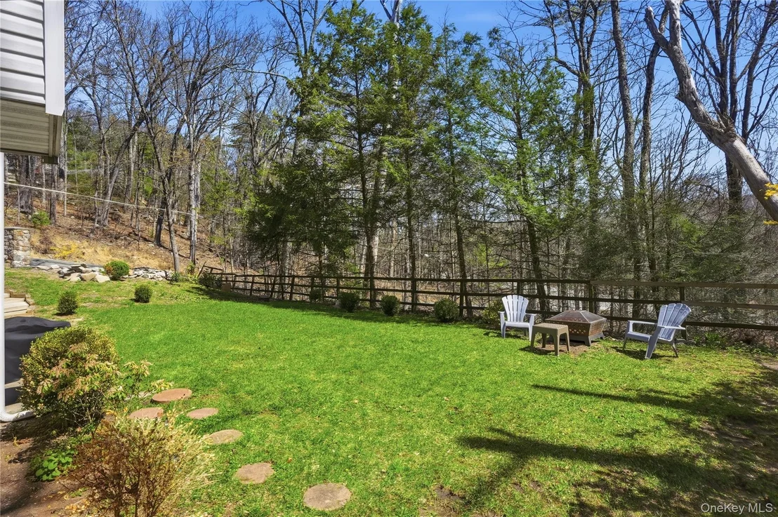 Photo of 9 Rustic Hills Road