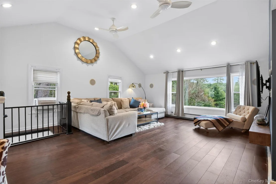 Photo of 86 Beaver Brook Road
