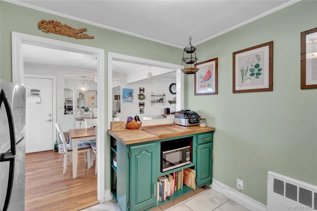 Photo of 2642 Clovermere Road