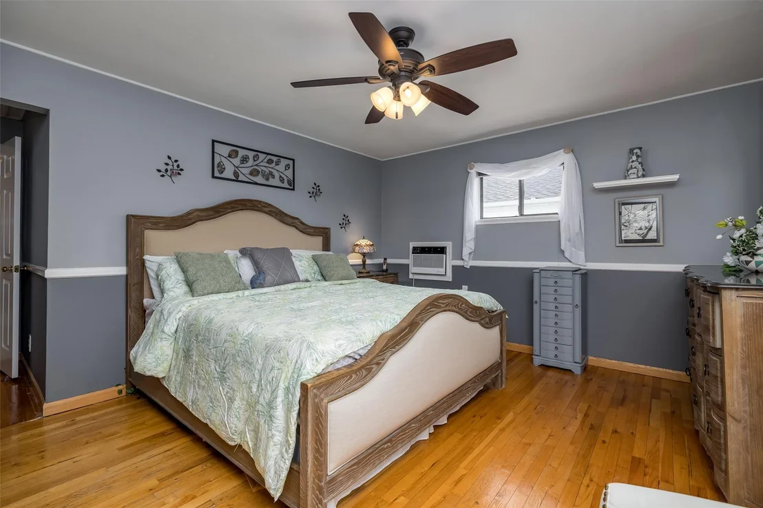 Photo of 196 Daniel Road N