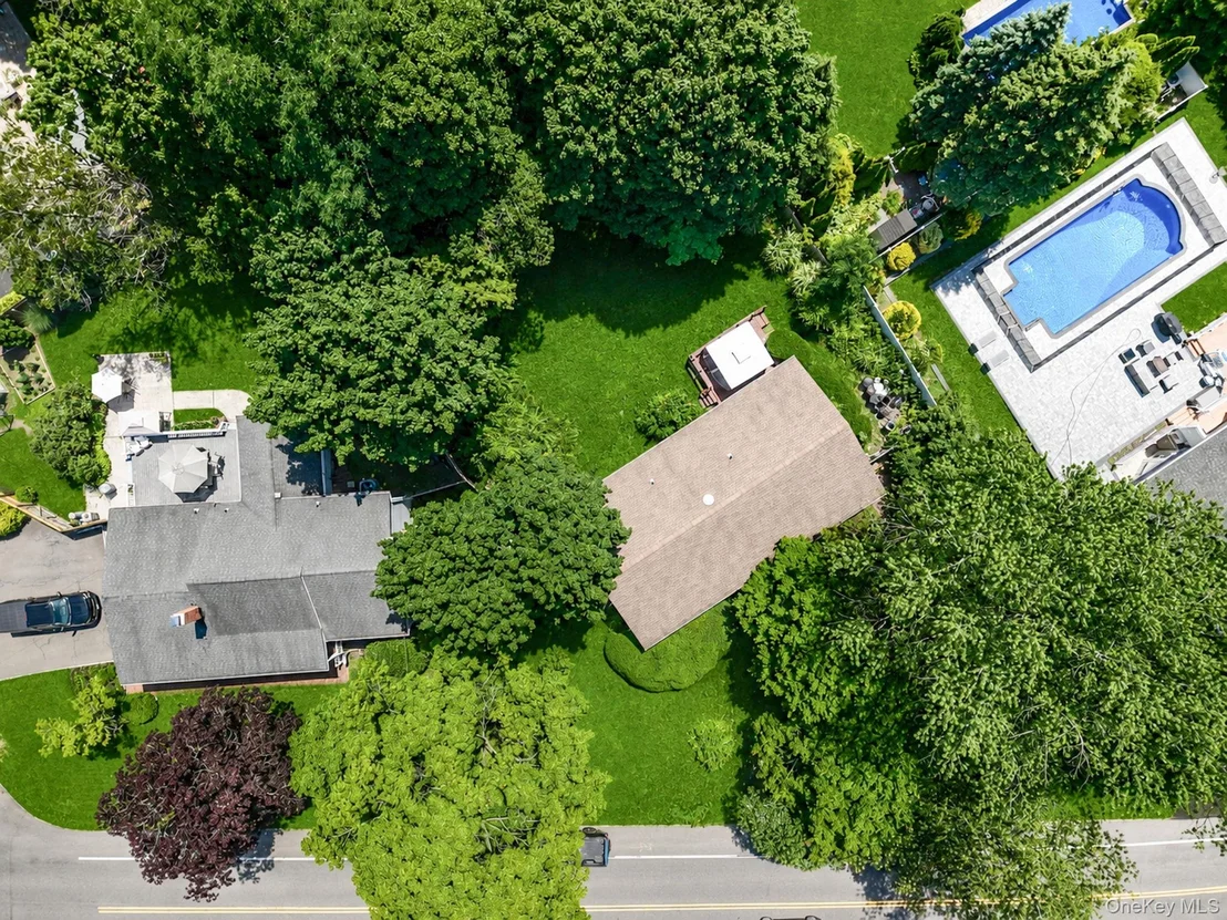 Photo of 376 Moriches Road