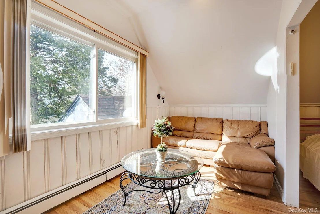Photo of 69A Warwick Road