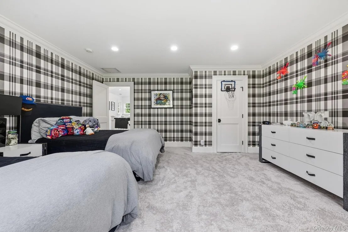 Photo of 11 Long Pond Road