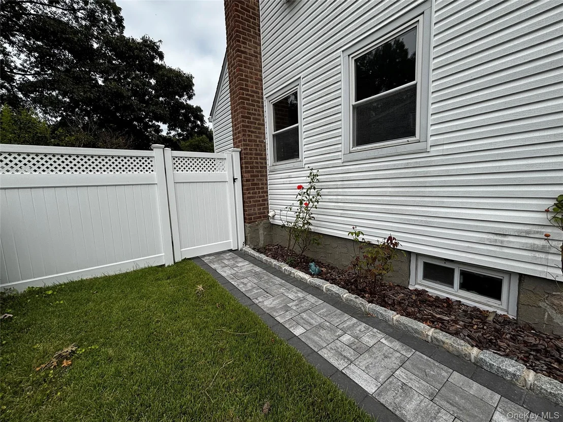 Photo of 105 Rutledge Road