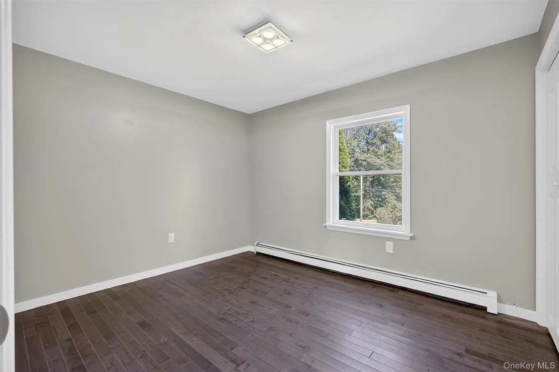 Photo of 619 Creekside Road