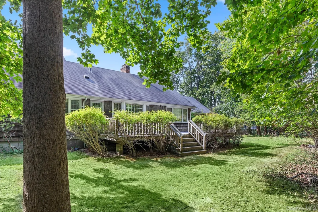 Photo of 275 Durkee Lane