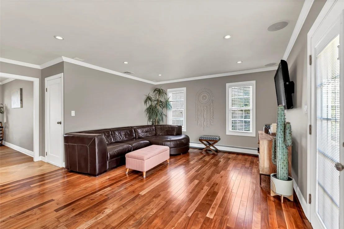 Photo of 76 Sequoia Way