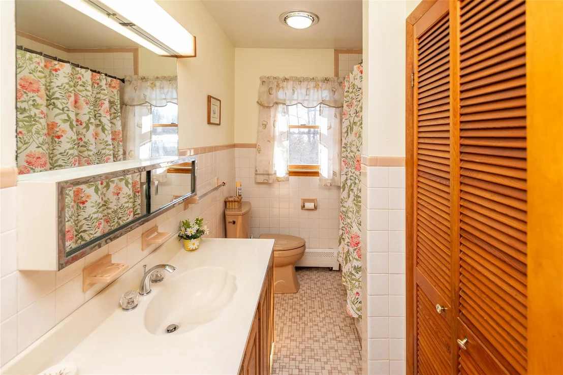 Photo of 13 Short Hill Drive