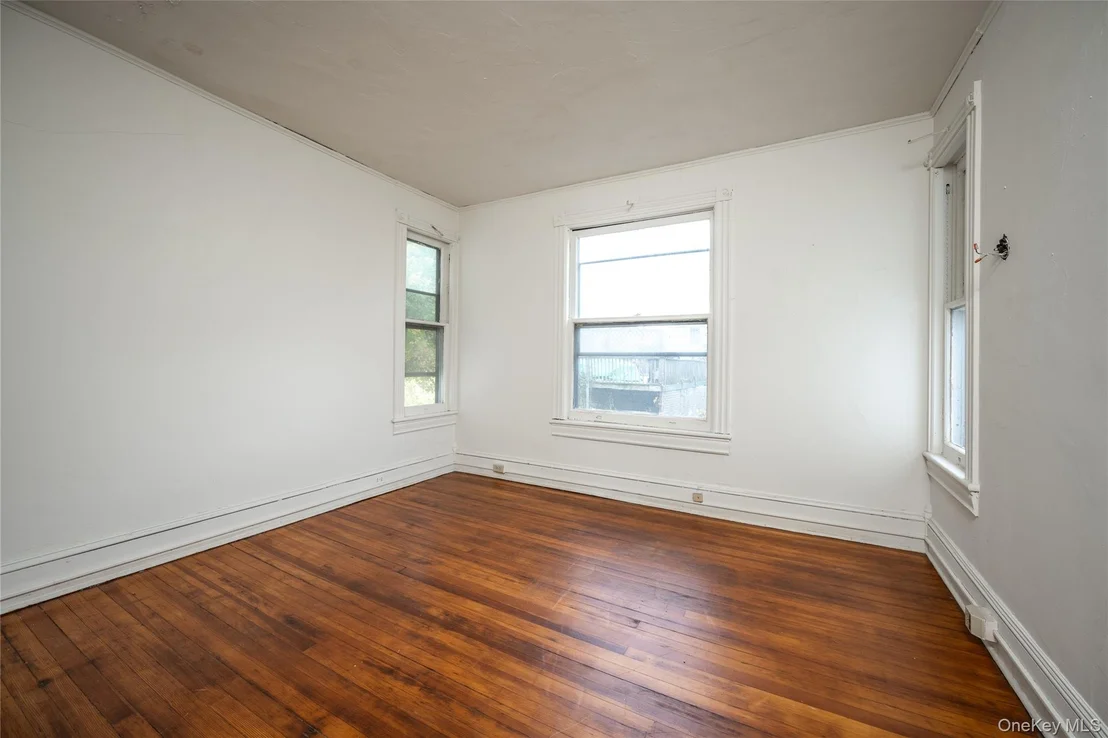 Photo of 39 Hamilton Avenue
